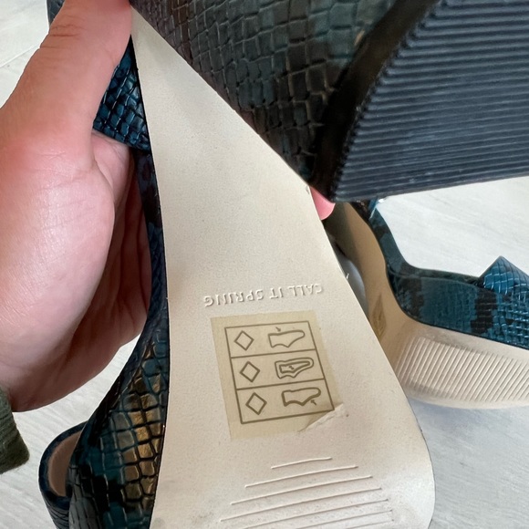 Vegan leather teal snake print high heel sandals - Picture 7 of 7